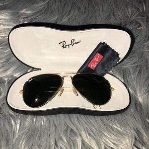 Ray-Ban sunglass